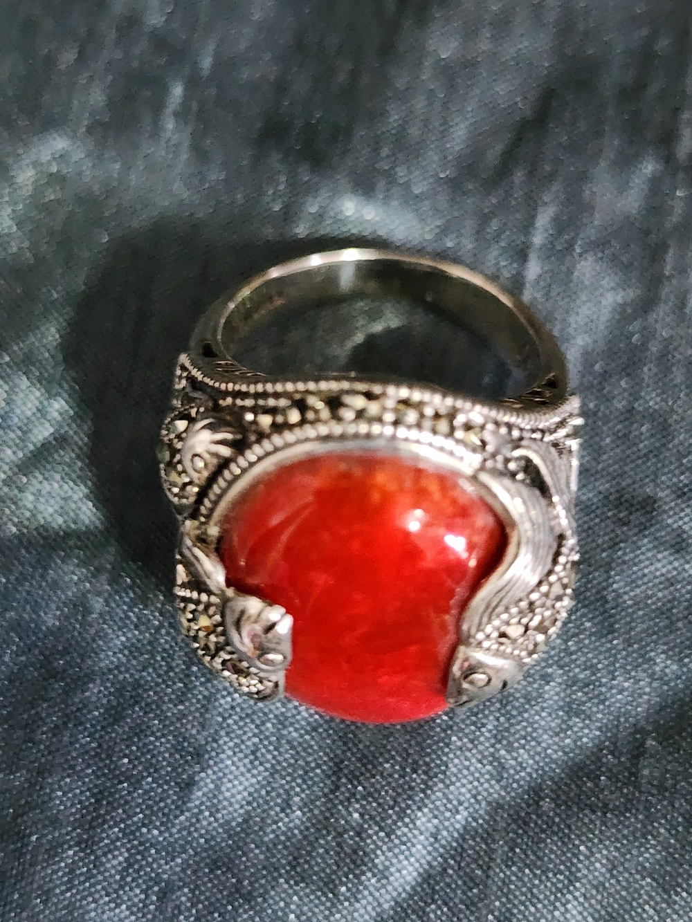 Vintage 925 Sterling Silver Marcasite Red Coral Fish Statement Ring Boho - Picture 7 of 7